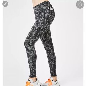 Sweaty Betty The Power Monotone Patch Leggings S